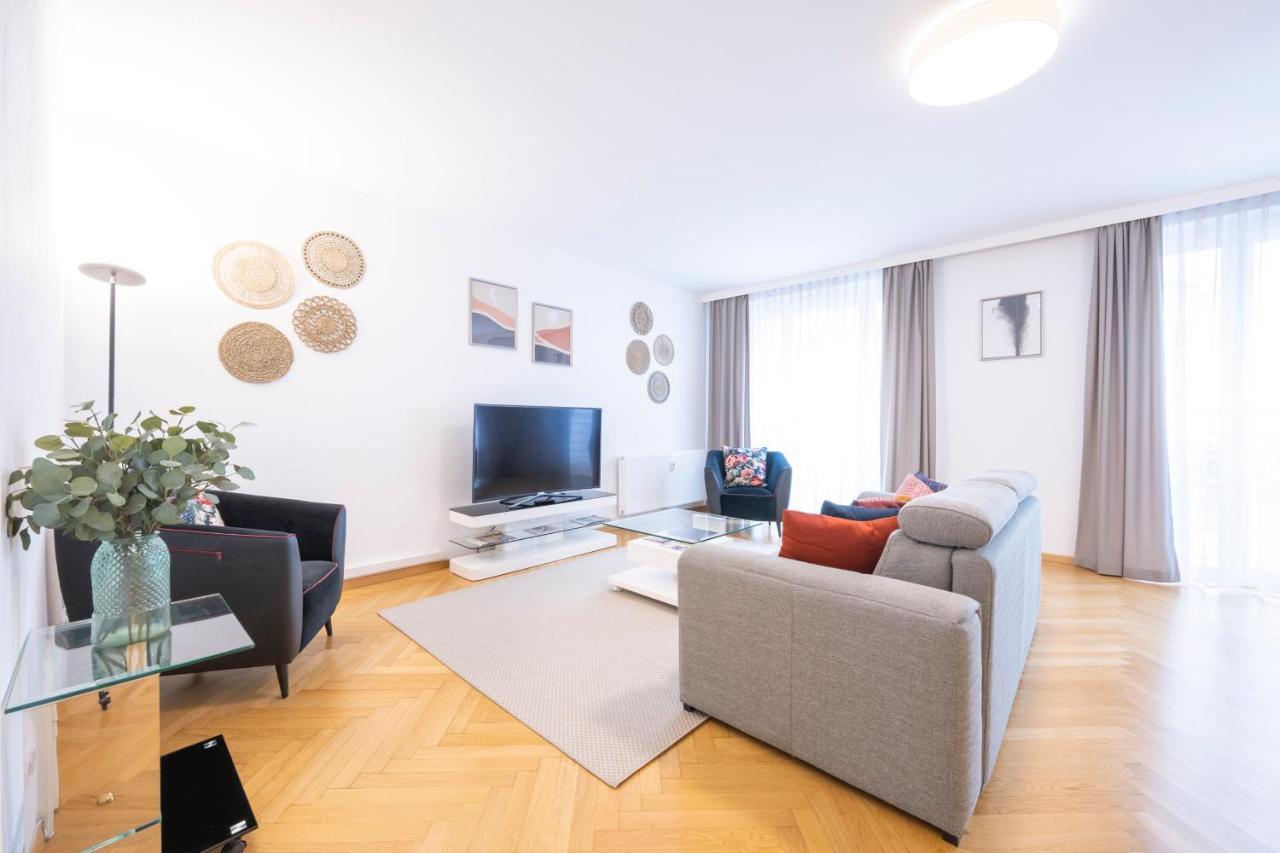 Apartament Moulin Rouge